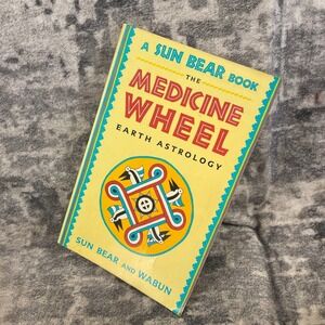 Sun Bear The Medicine Wheel Earth Astrology Book 1980s Native American New Age‎